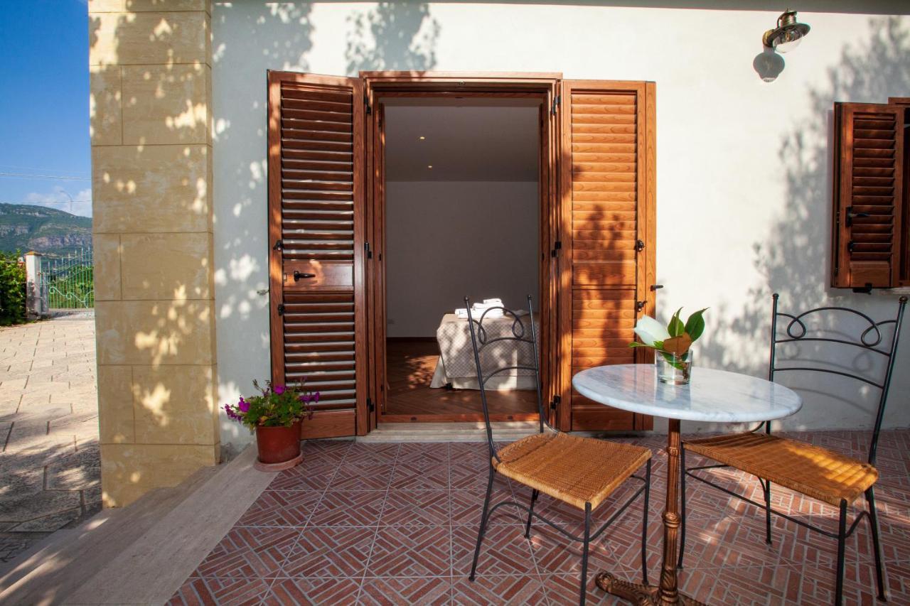 B&B Le Dee Di Paestum Extérieur photo