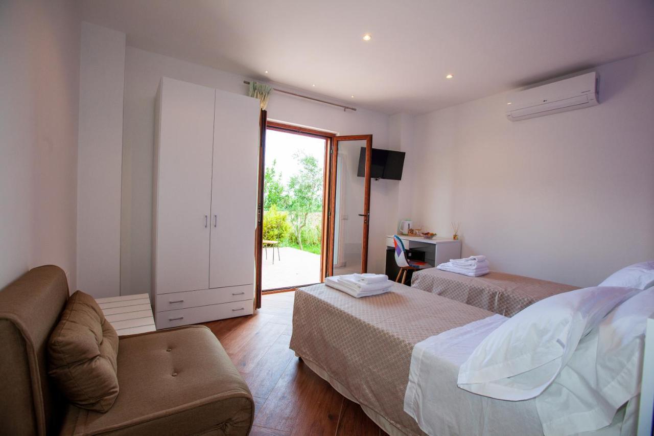 B&B Le Dee Di Paestum Extérieur photo